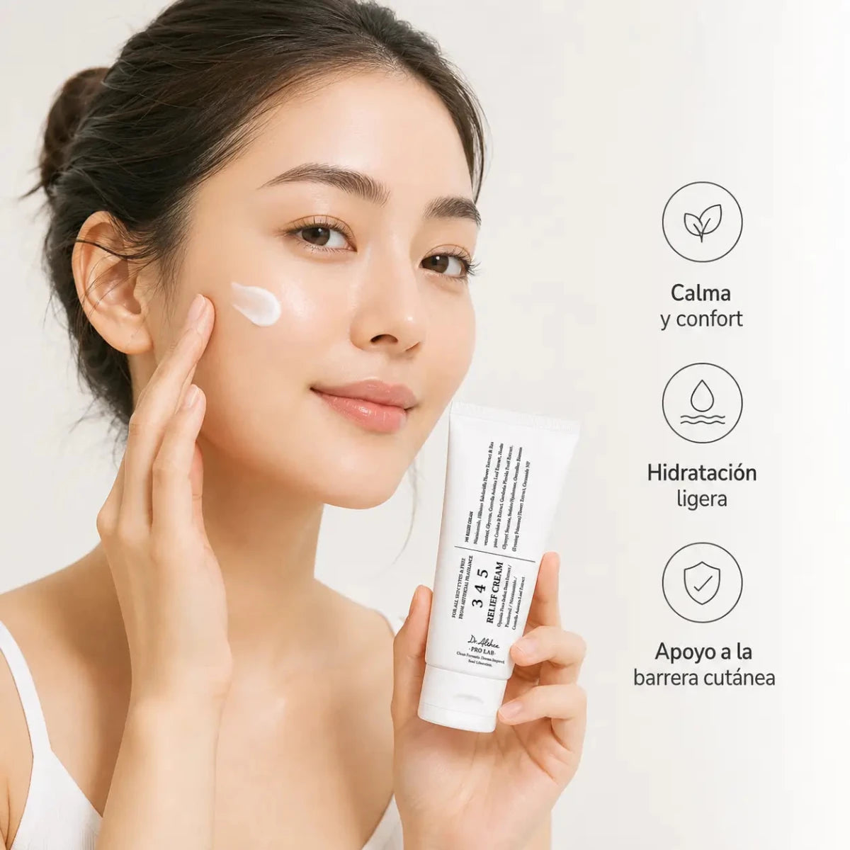 Tubo de crema hidratante facial Dr Althea 345 Relief Cream 50ml con pantenol y centella asiática Zivanne