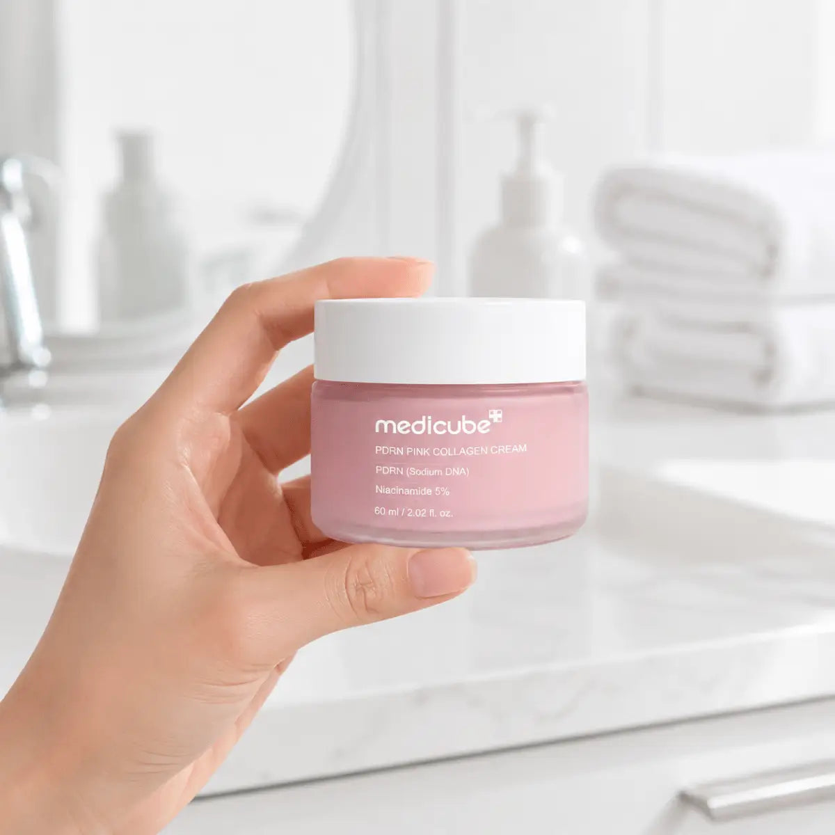 Medicube PDRN Pink Collagen Gel Cream (60ml) – Crema Facial - Zivanne