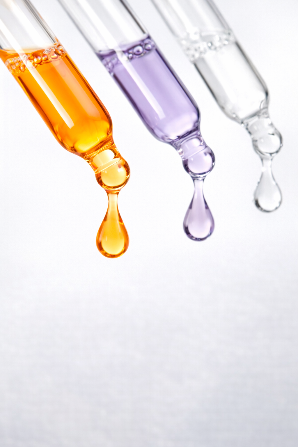 Kit de Sérums Anti-Edad: Vitamina C + Retinol + Ácido Hialurónico